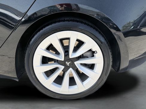 Used 2021 Tesla Model 3 Standard Range Plus RWD image 16