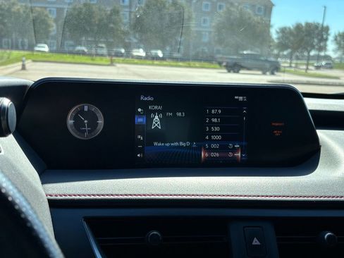 Used 2020 Lexus UX 200 F Sport w/ F Sport Premium Package image 8