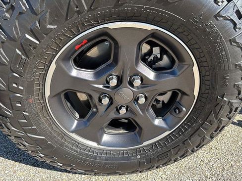 Used 2023 Jeep Gladiator Rubicon w/ Cold Weather Group image 9