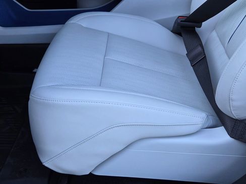 New 2026 Cadillac Optiq Sport 2 image 27