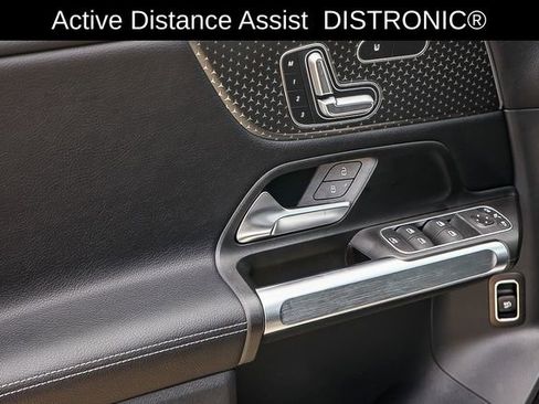 Used 2024 Mercedes-Benz GLB 250 image 13