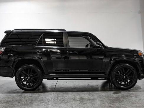 Used 2019 Toyota 4Runner Limited AWD/4WD image 9
