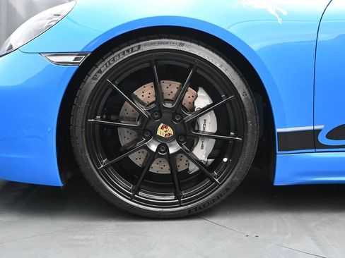 Used 2024 Porsche 718 Cayman GTS RWD image 5