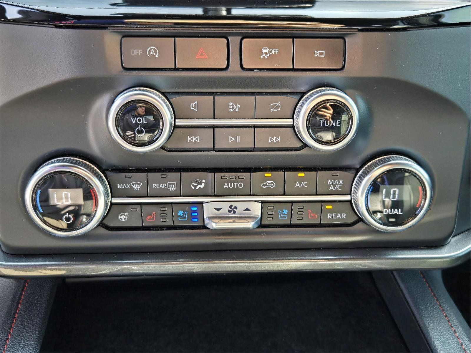 Used 2023 Ford Expedition Limited RWD image 17