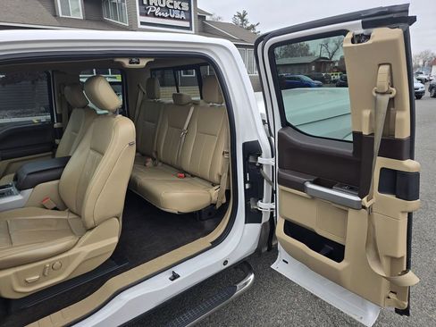 Used 2018 Ford F150 Lariat w/ Equipment Group 502A Luxury image 15