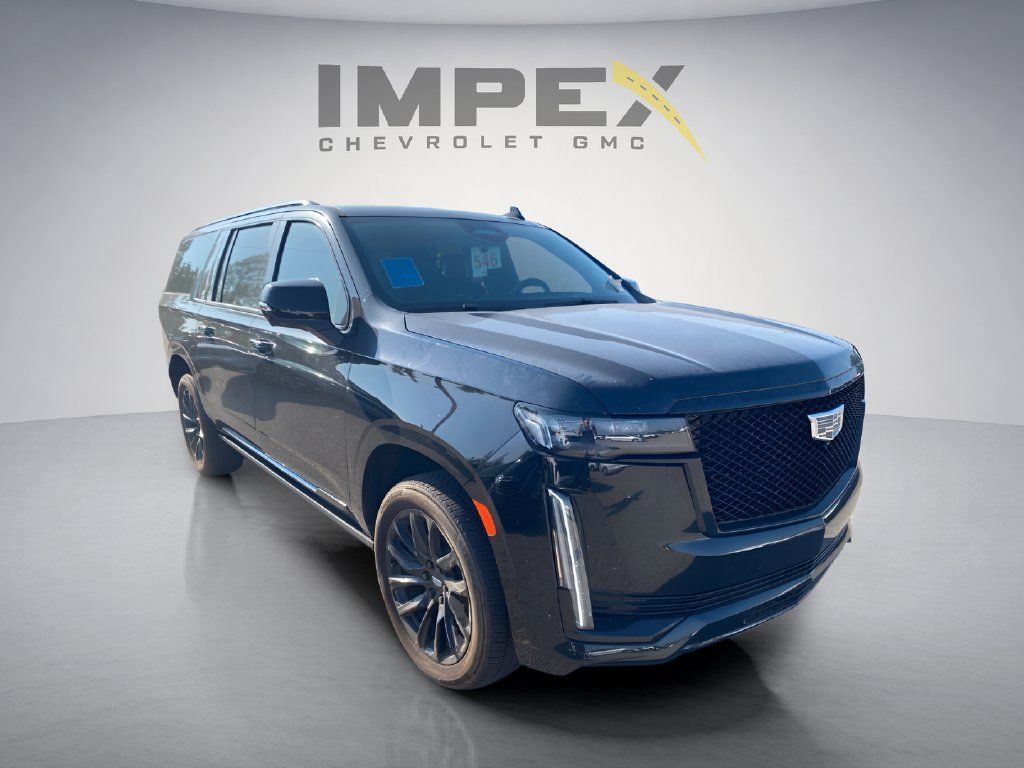 Used 2024 Cadillac Escalade ESV Sport Platinum w/ LPO, ONYX Package AWD/4WD image 7