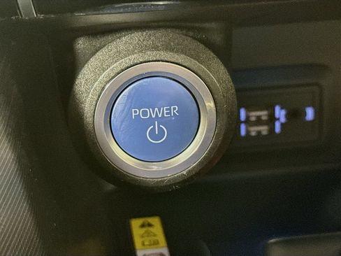 Used 2022 Toyota Venza Limited AWD/4WD image 19