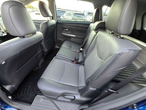 Used 2014 Toyota Prius V Five image 18