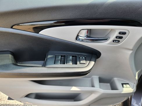 Used 2020 Honda Pilot Touring image 18