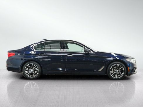Used 2018 BMW 530e xDrive w/ Premium Package 2 AWD/4WD image 7