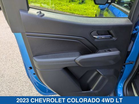 Used 2023 Chevrolet Colorado LT w/ LT Convenience Package III AWD/4WD image 28