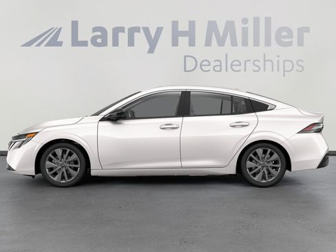 New 2026 Nissan Sentra SL w/ Floor Mat Package FWD image 8