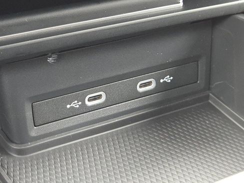 New 2026 Volkswagen Atlas SE image 10