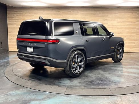 Used 2022 Rivian R1S Launch Edition image 20