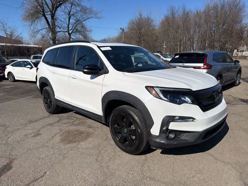 Used 2022 Honda Pilot TrailSport image 18
