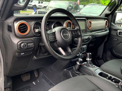 Used 2021 Jeep Gladiator Sport AWD/4WD image 14