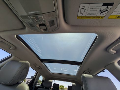 Used 2018 Hyundai Santa Fe Limited FWD image 29