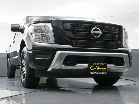 Used 2023 Nissan Titan SV image 48