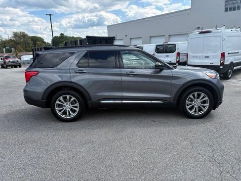 Certified 2023 Ford Explorer XLT w/ Equipment Group 202A AWD/4WD image 2