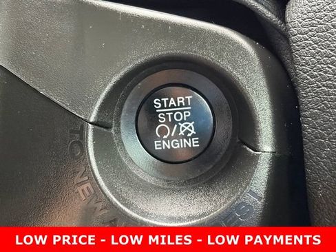 Used 2022 Jeep Renegade Sport w/ Sport Appearance Group AWD/4WD image 25