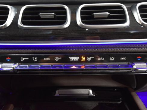 Used 2020 Mercedes-Benz GLE 350 4MATIC image 36