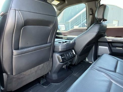 Used 2022 Ford F150 Lariat AWD/4WD image 23