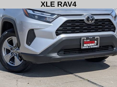 Used 2025 Toyota RAV4 XLE FWD image 3