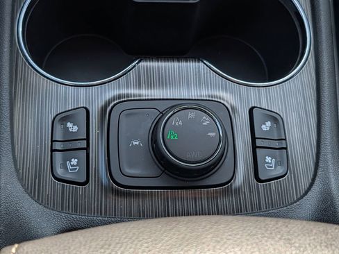 Used 2023 GMC Acadia SLT w/ Technology Package AWD/4WD image 50