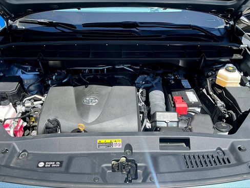 Used 2022 Toyota Highlander Platinum AWD/4WD image 32