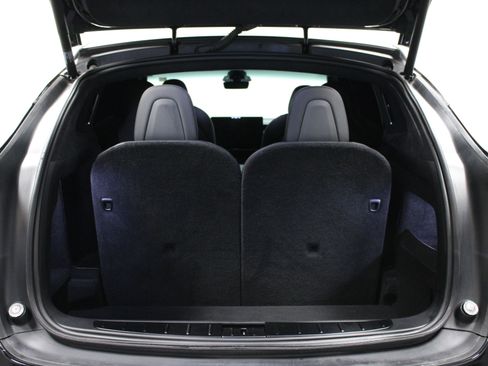Used 2022 Tesla Model X Plaid image 16