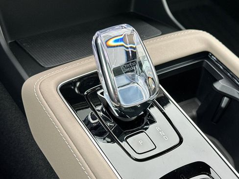 New 2026 Volvo XC90 B5 Core w/ Protection Package Premier image 22