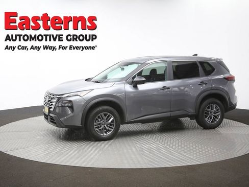 Used 2024 Nissan Rogue S AWD/4WD image 59