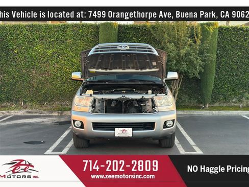 Used 2013 Toyota Sequoia Platinum RWD image 16