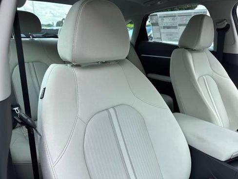 Used 2025 Hyundai Sonata SEL FWD image 29
