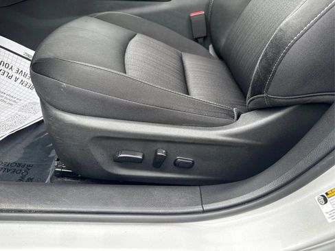 Used 2019 Nissan Altima 2.5 SV FWD image 19