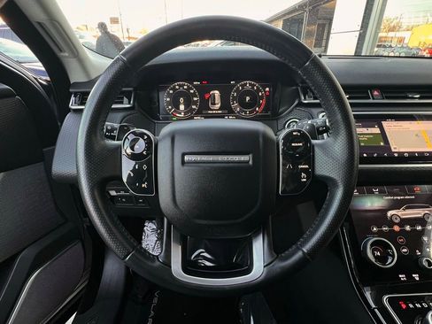 Used 2018 Land Rover Range Rover Velar S image 36
