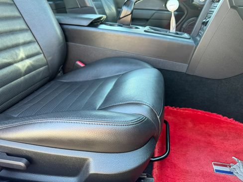 Used 2006 Ford Mustang GT Premium RWD image 56