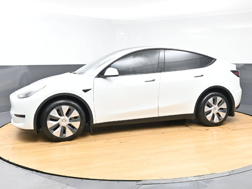 Used 2023 Tesla Model Y Long Range AWD/4WD image 5