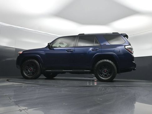 Used 2023 Toyota 4Runner SR5 Premium w/ Moonroof Package RWD image 7