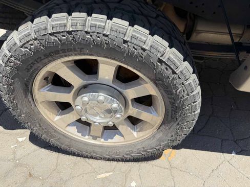 Used 2010 Ford F250 Lariat AWD/4WD image 4