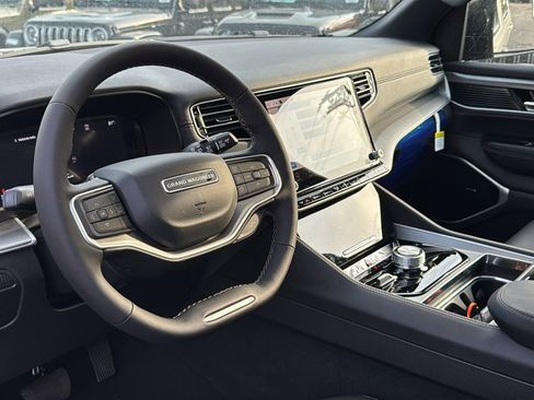 New 2026 Jeep Grand Wagoneer Limited AWD/4WD image 13