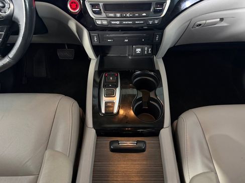 Used 2017 Honda Pilot Touring image 15