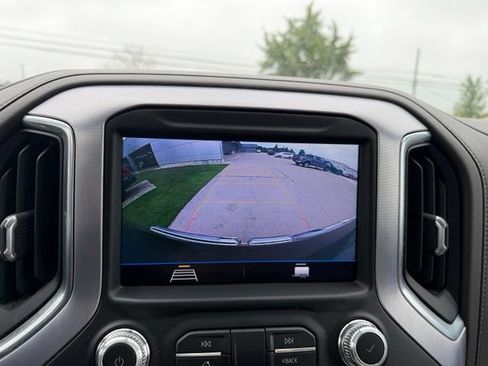 Used 2019 GMC Sierra 1500 SLE w/ SLE Value Package AWD/4WD image 22