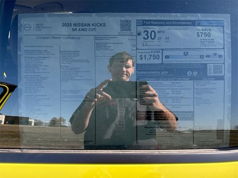 New 2025 Nissan Kicks SR image 44