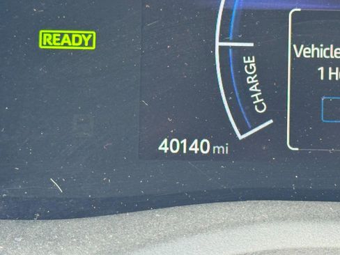 Used 2025 Toyota Camry LE image 18