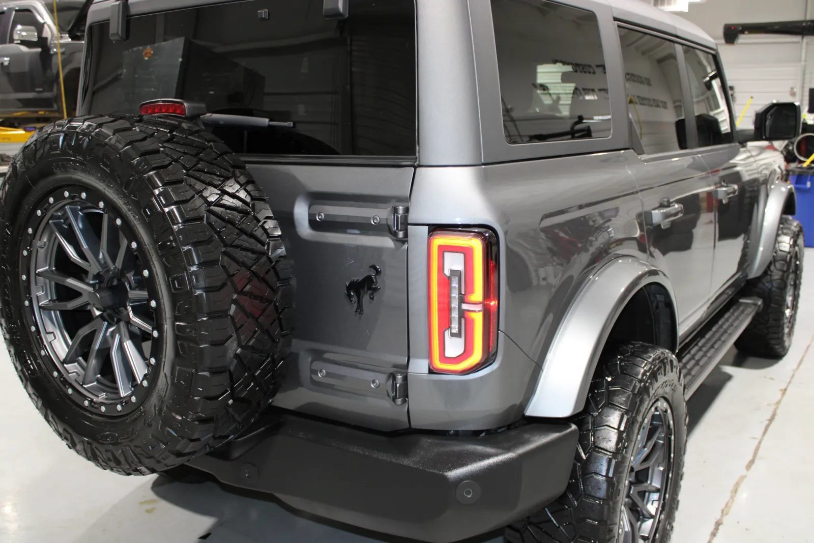 Used 2024 Ford Bronco Outer Banks AWD/4WD image 4