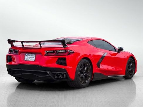Used 2021 Chevrolet Corvette Stingray Premium Cpe w/ Z51 Performance Package image 4