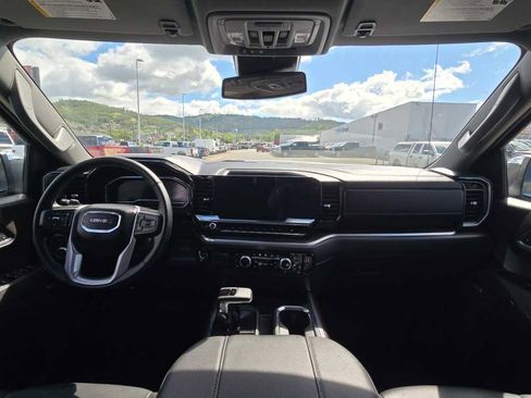 Used 2025 GMC Sierra 1500 SLT w/ SLT Premium Plus Package AWD/4WD image 15
