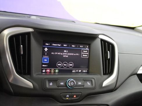 Used 2024 GMC Terrain SLE w/ Driver Convenience Package FWD image 19