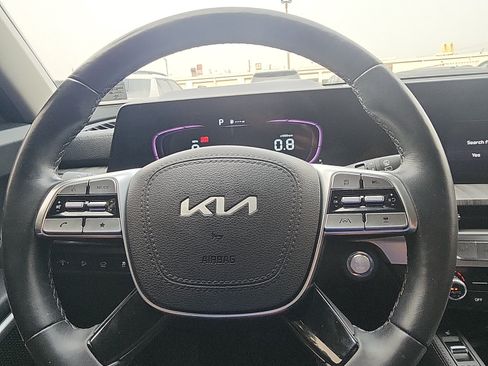 Used 2023 Kia Telluride EX w/ EX Captain's Chair Package AWD/4WD image 12